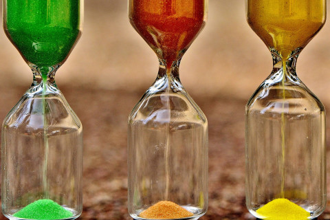 Sanduhr SDG-Halbzeitbilanz